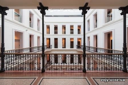 CEU ЗНАХОДИТЬСЯ В САМОМУ ЦЕНТР БУДАПЕШТАІ, АЛЕ БАГАТО СТУДЕНТІВ ЖОДНОГО РАЗУ НЕ БУВАЛИ НАВІТЬ НА СУСІДНІХ ВУЛИЦЯХ